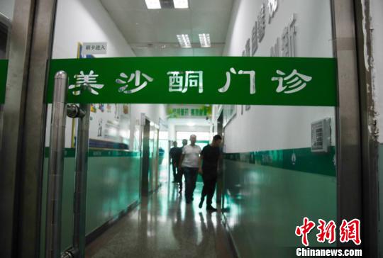 有數據顯示，十年來，山西省司法行政戒毒系統累計收治戒毒人員總數6萬余人。截至目前，在冊強制隔離戒毒人員、自愿戒毒人員、戒毒康復人員、美沙酮維持治療人員共1.2萬余人。　王建軍 攝